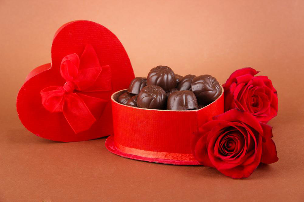 Delicious chocolate gift sets to give to your loved ones