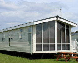 Things to consider before buying repossessed mobile homes