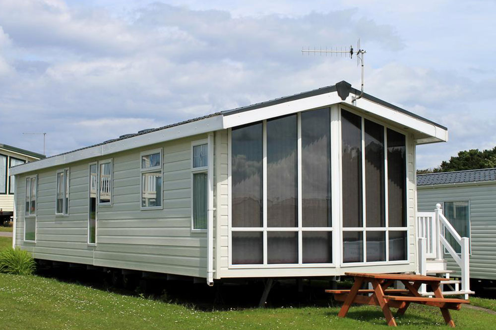 Top 4 benefits of moving into a mobile home