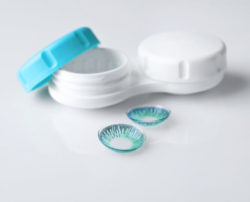 3 tips for buying the right contact lenses online
